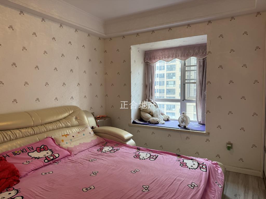 降价了，森林国际，​全屋中央空调，装修成色新，​大阳台户型到位，房东急售，好楼层