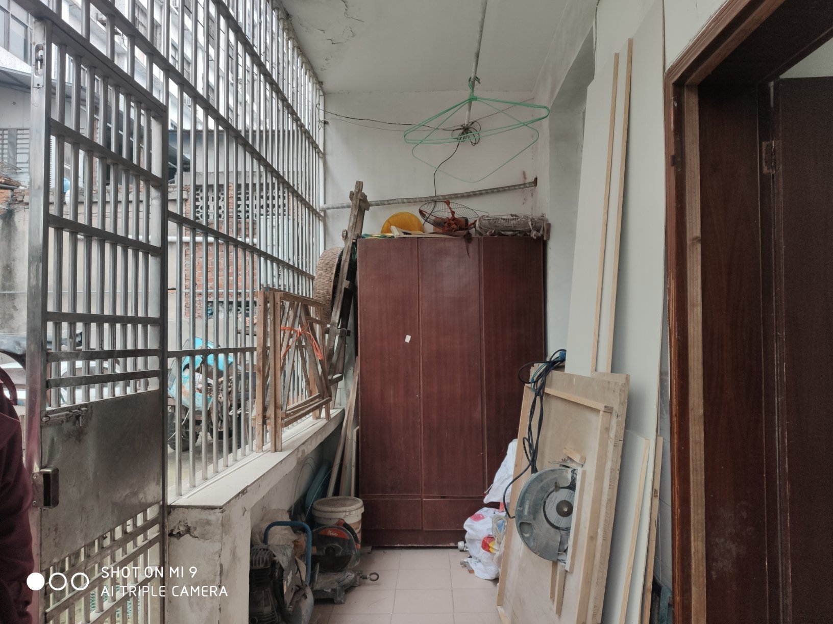 城东加油站工艺苑地理位置非常优越，房东急售。