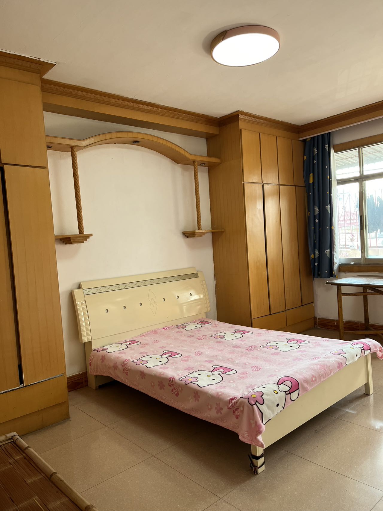 大新路步梯二楼