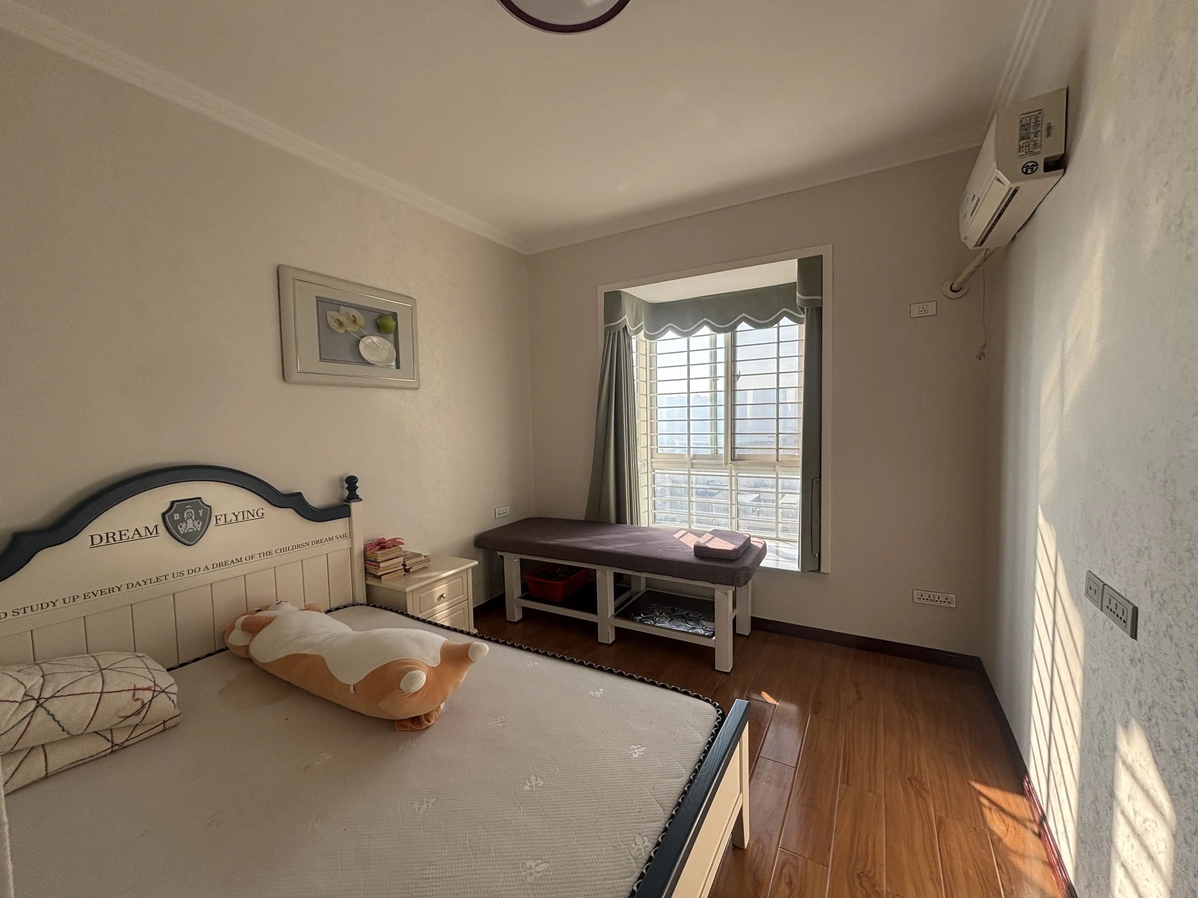 城西，三丰鼎城，精装大两房，电梯小高层，好楼层15楼，证满二