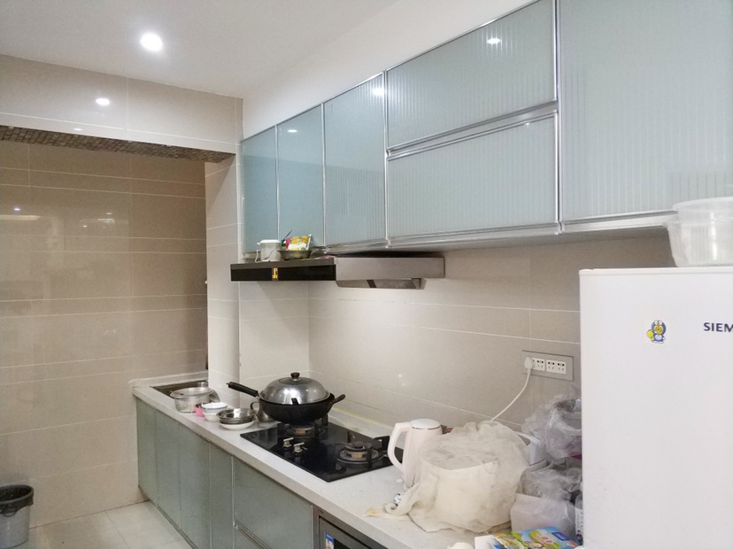 公园世家小高层4房，送超大露台，看房约