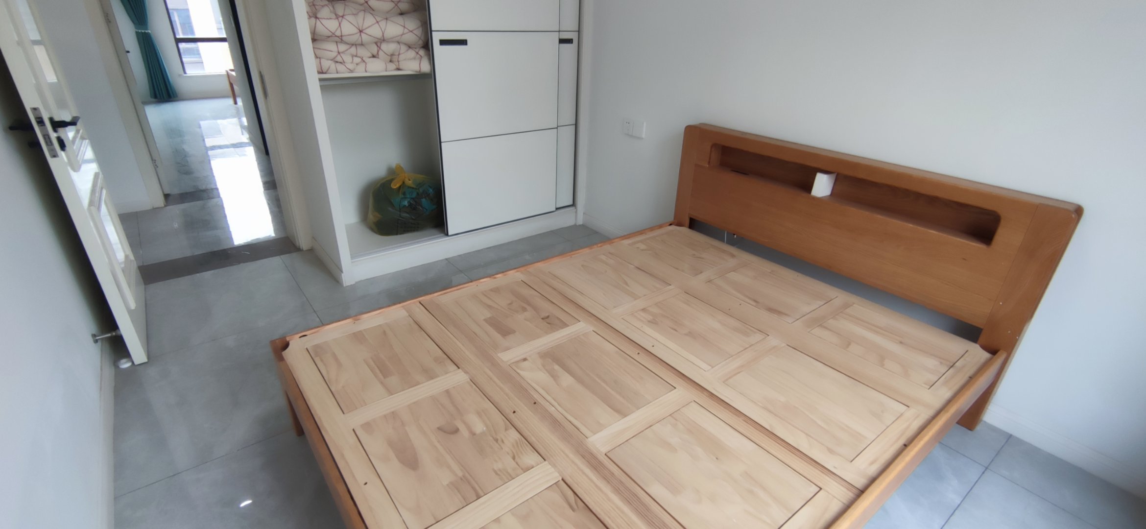 绿地香格里拉新装修三房，一天未住