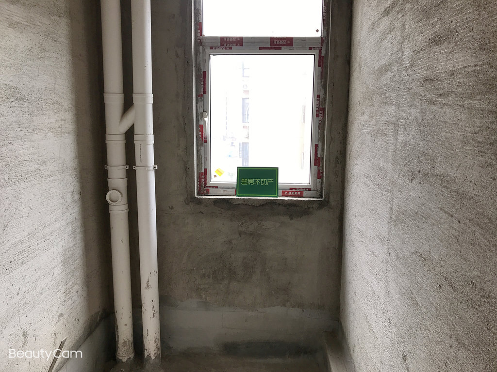 时代天骄毛坯三房中间楼层户型方正房东诚意出售