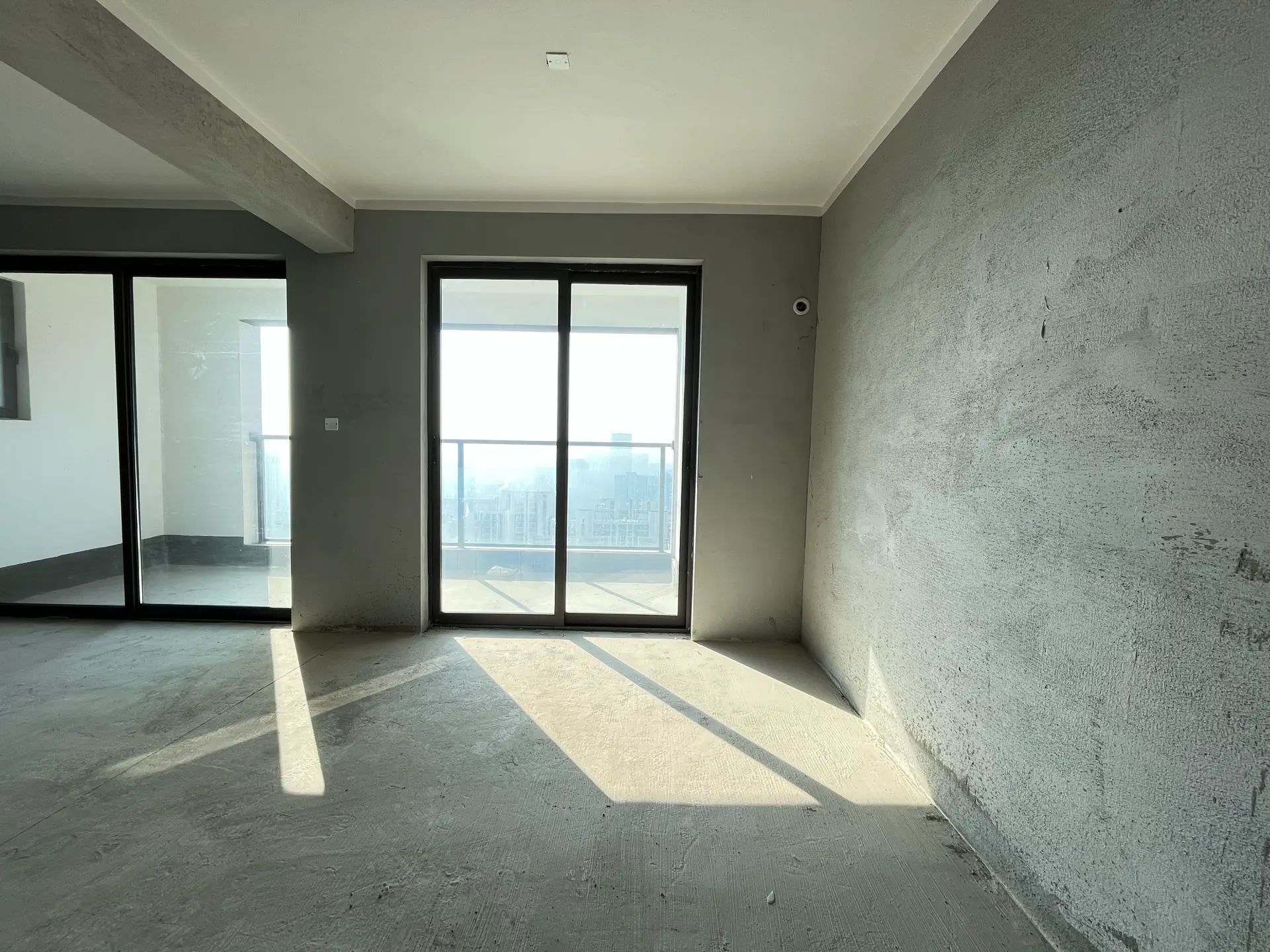 捡漏，城南，吾悦，毛坯三房，电梯好楼层，亏本出，