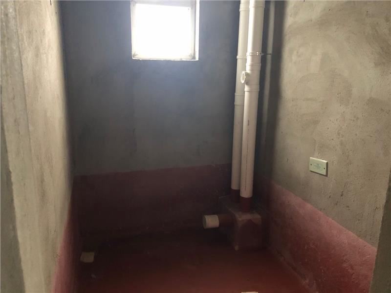 仙桃 旁满庭春大三房送入户花园毛坯 看房