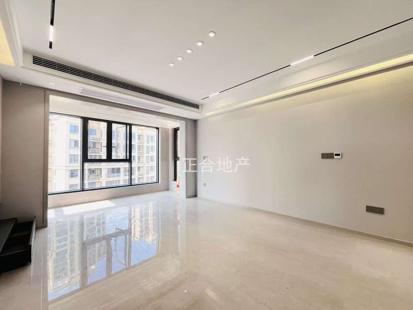 诚心出售，城南，清华园，纯边户，电梯小高层15楼，全新装修一天未住，