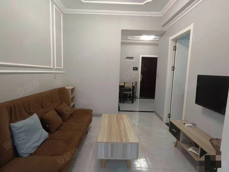 240，荣怀，精装两房，精装9成新，41个比毛坯都便宜，好楼层，证满二