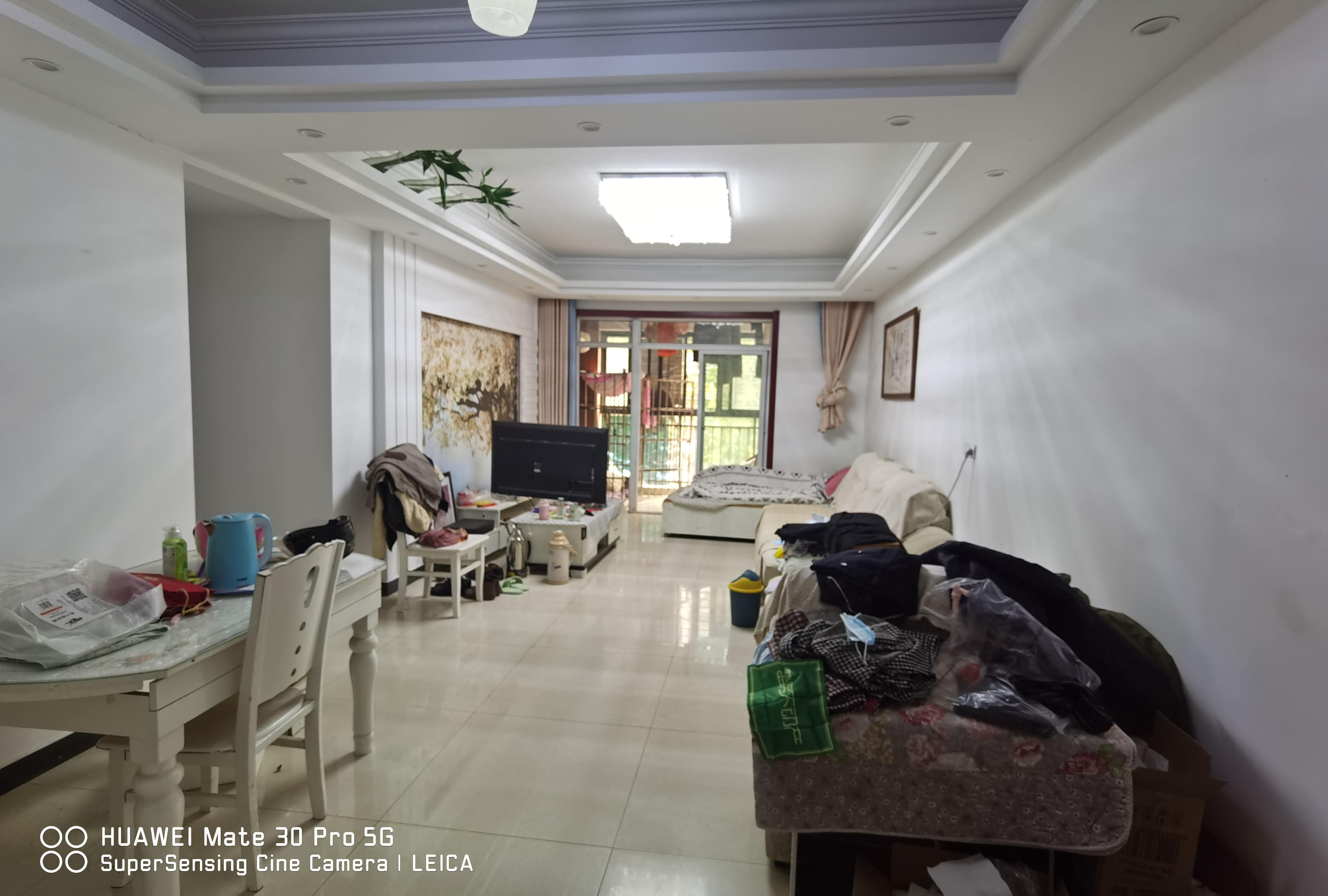 鸿昇现代城精装四房保养新成色好户型好诚心出售周边配套齐全出行方便实际一百三平左右