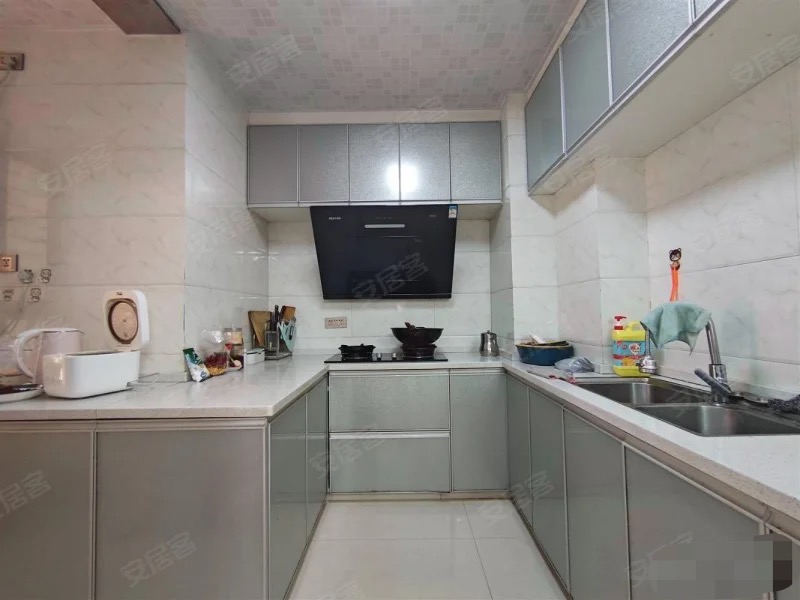 捡漏，城南，森‮国林‬际，精装‬三房，好楼层16楼，证满二，诚心出售