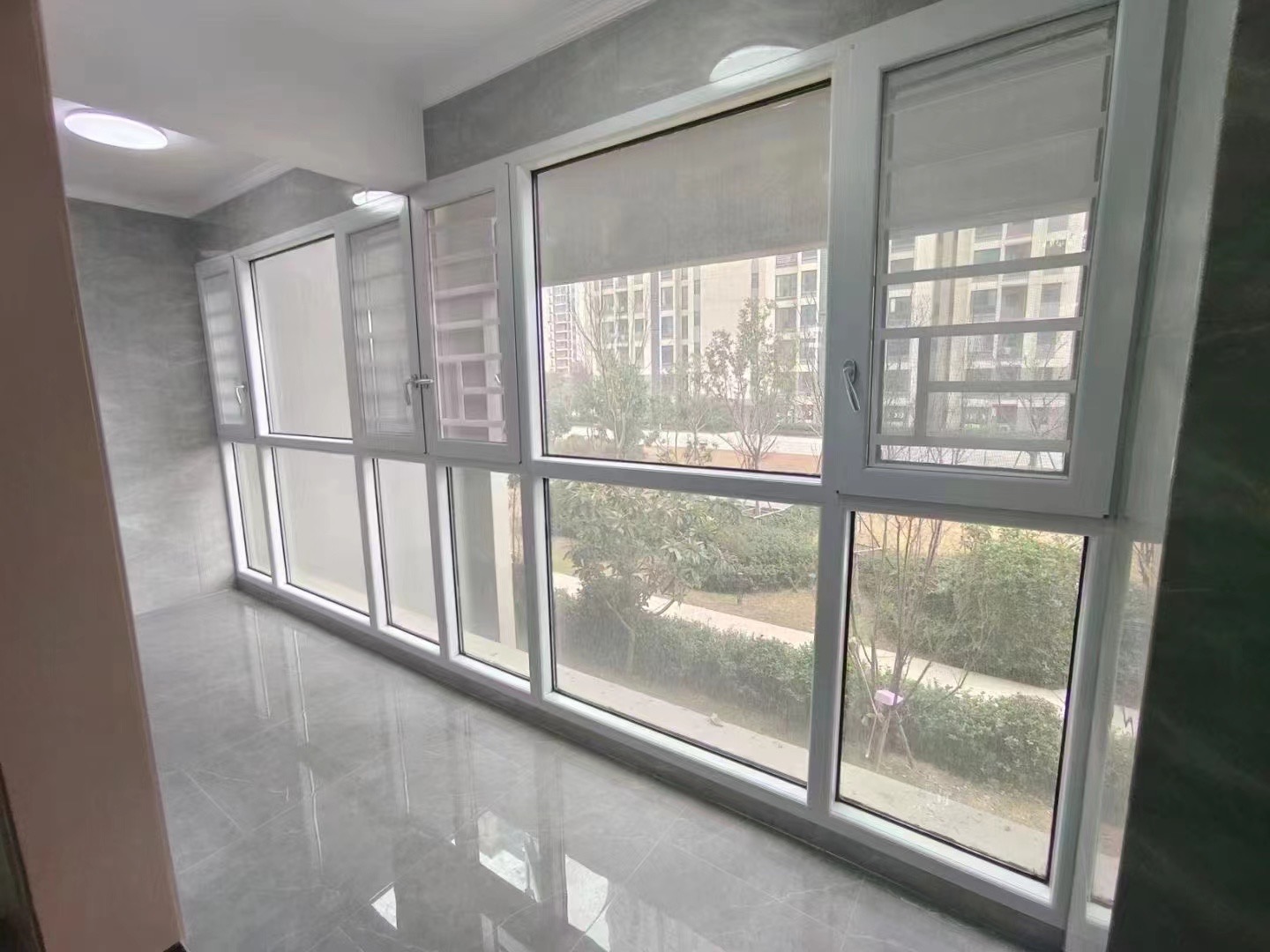 88，捡漏速度，风和日丽，一天未住，精装4房，单价只要5300，全屋中央空调，证满二，