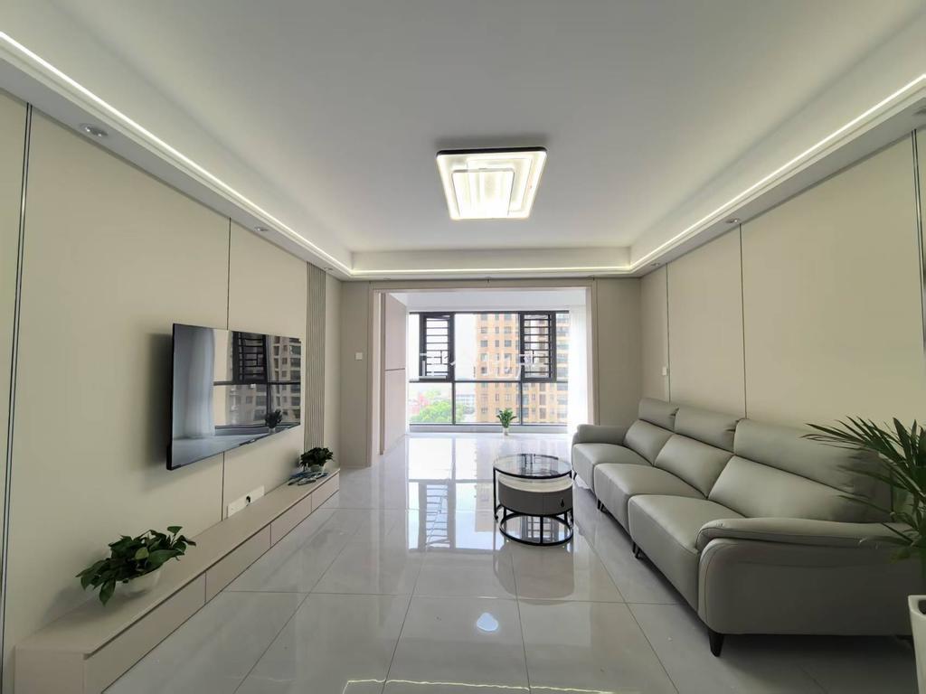 一中对面，翰林公馆，装修成色新，精装三房，采光好，证满二，好楼层