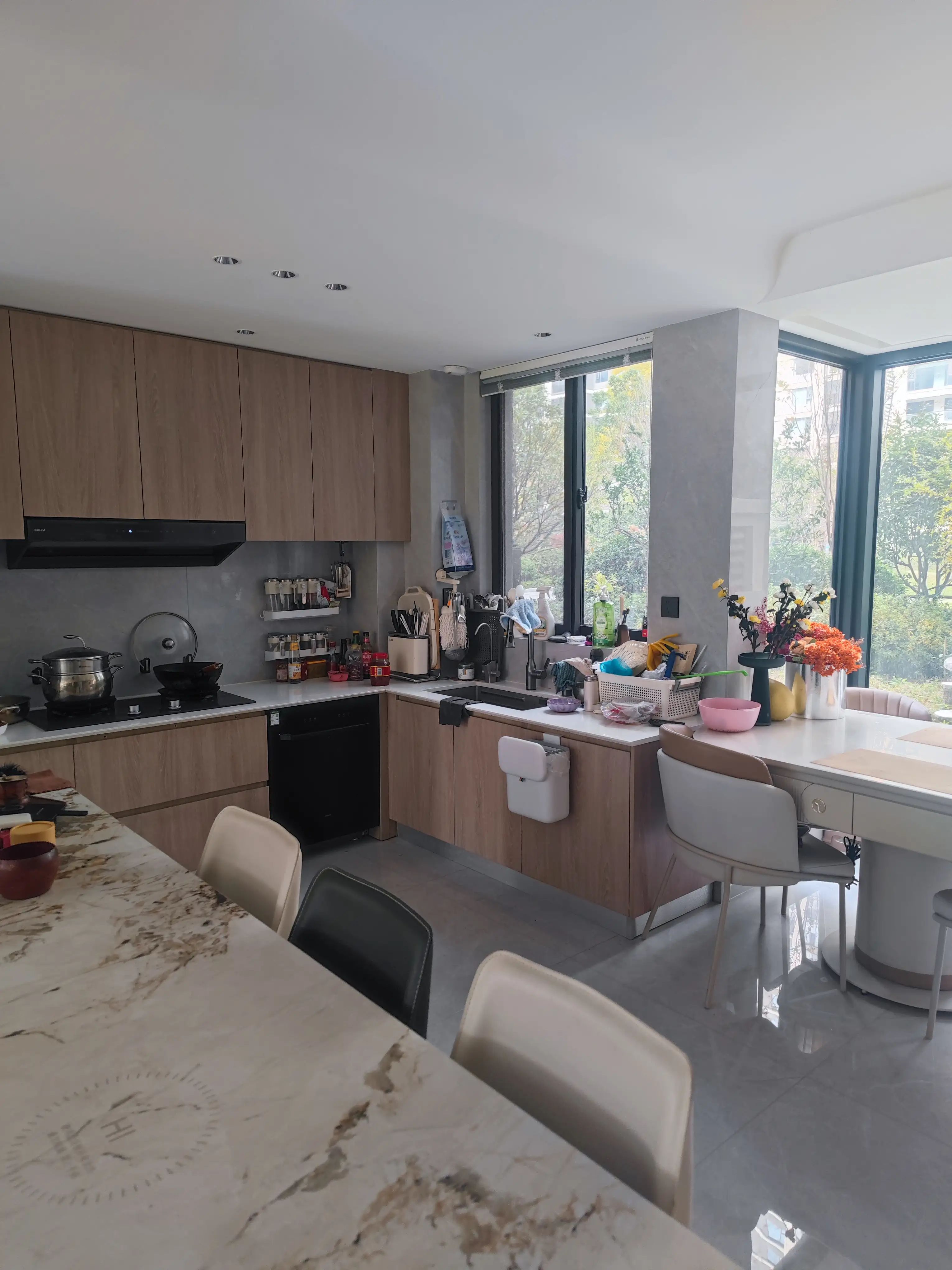 城南，吾悦稀缺豪装大平层，精装四房，成色新，诚心出售