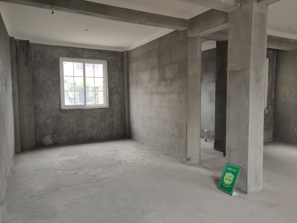 御江湾双拼毛坯可塑性强看房方便