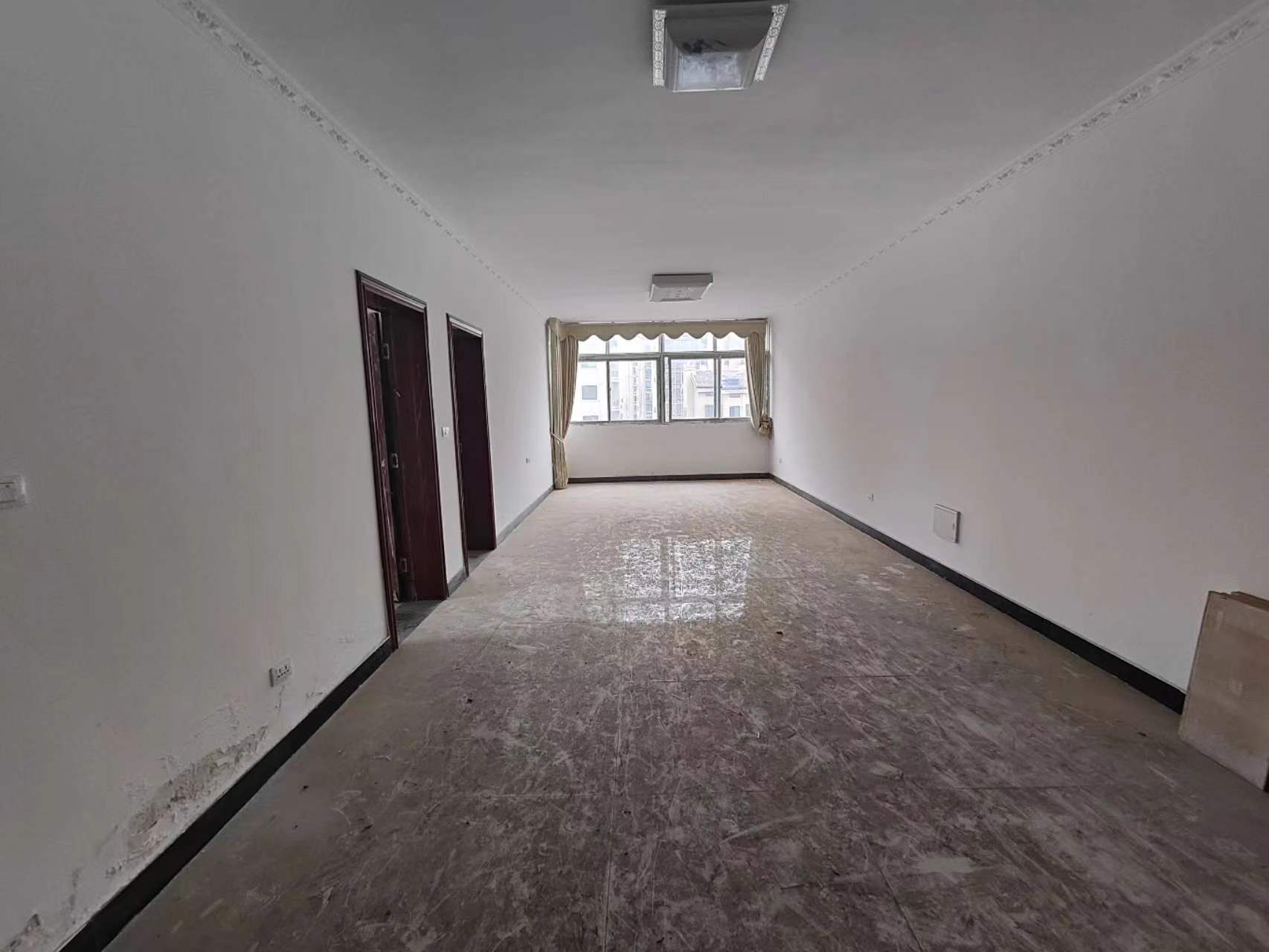 四中附近的好屋来咯，两居室一口价13个达不溜