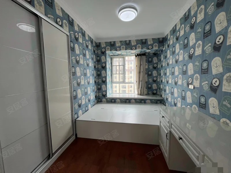 377，捡漏，和合国际，精装三房，电梯好楼层，边户，成色新。拎包入住