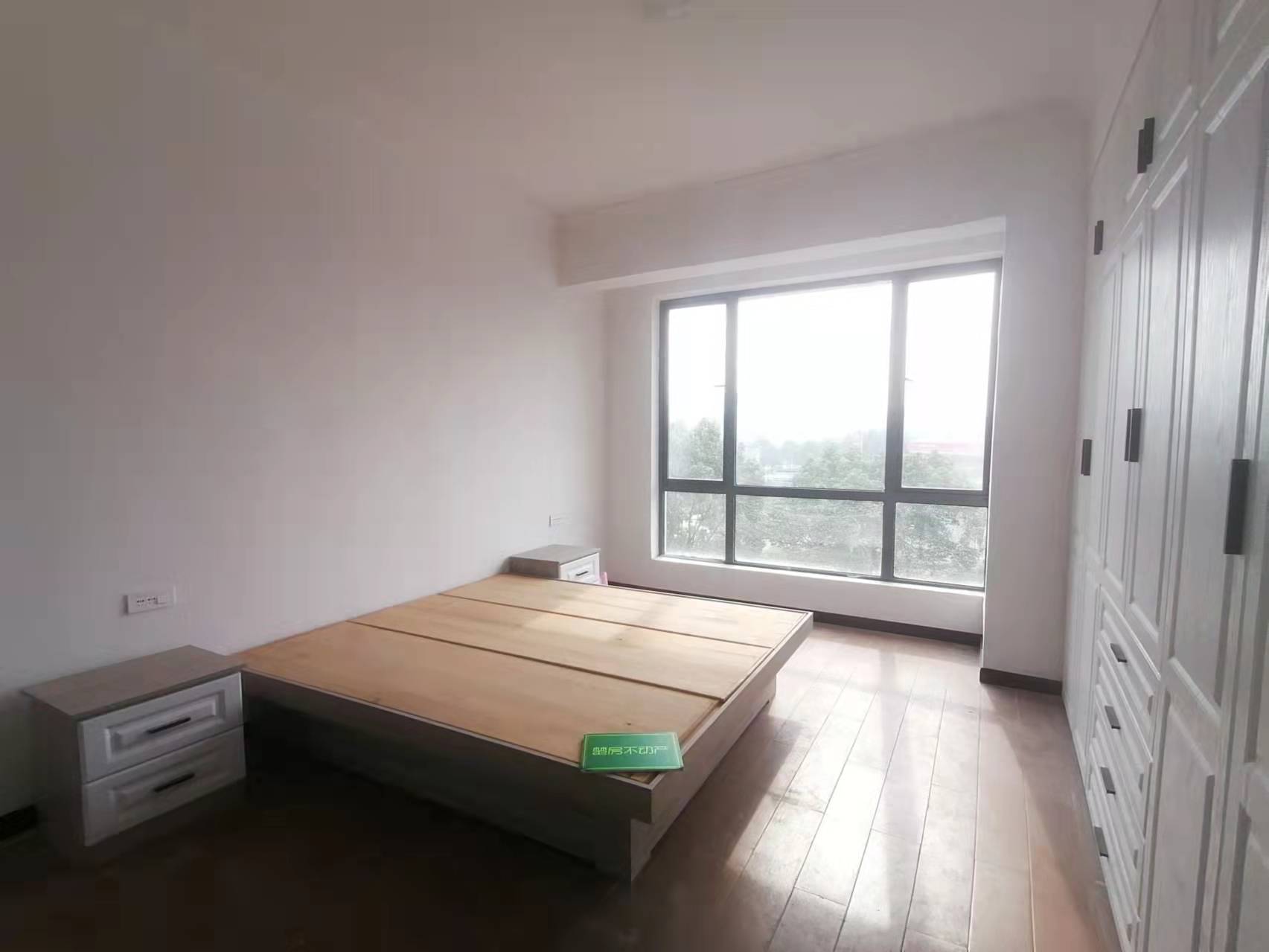 御台公馆南北通透大4房证满2年视野开阔2梯2户小高层只卖毛坯价