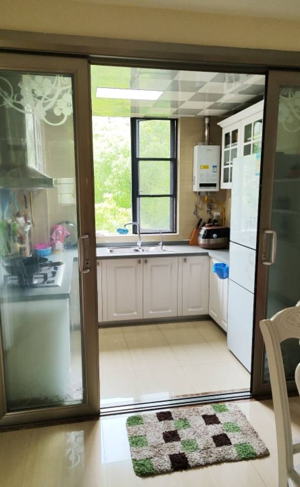 边套房绿化光线都好