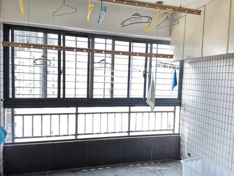 老三中边御景名邸精装三房电梯中层证在手可按揭过户便宜