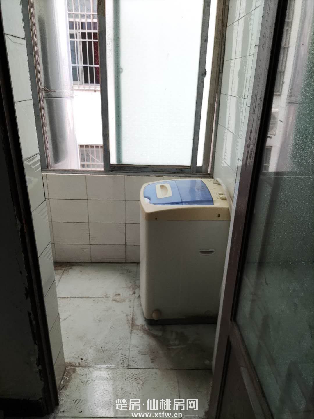 数套房屋出租，2室2厅2卫、2室2卫、1室1卫（5个）价格便宜