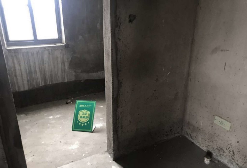 上林仙苑环境优美楼下仙桃晓学李小双运动场旁边房东诚意出售