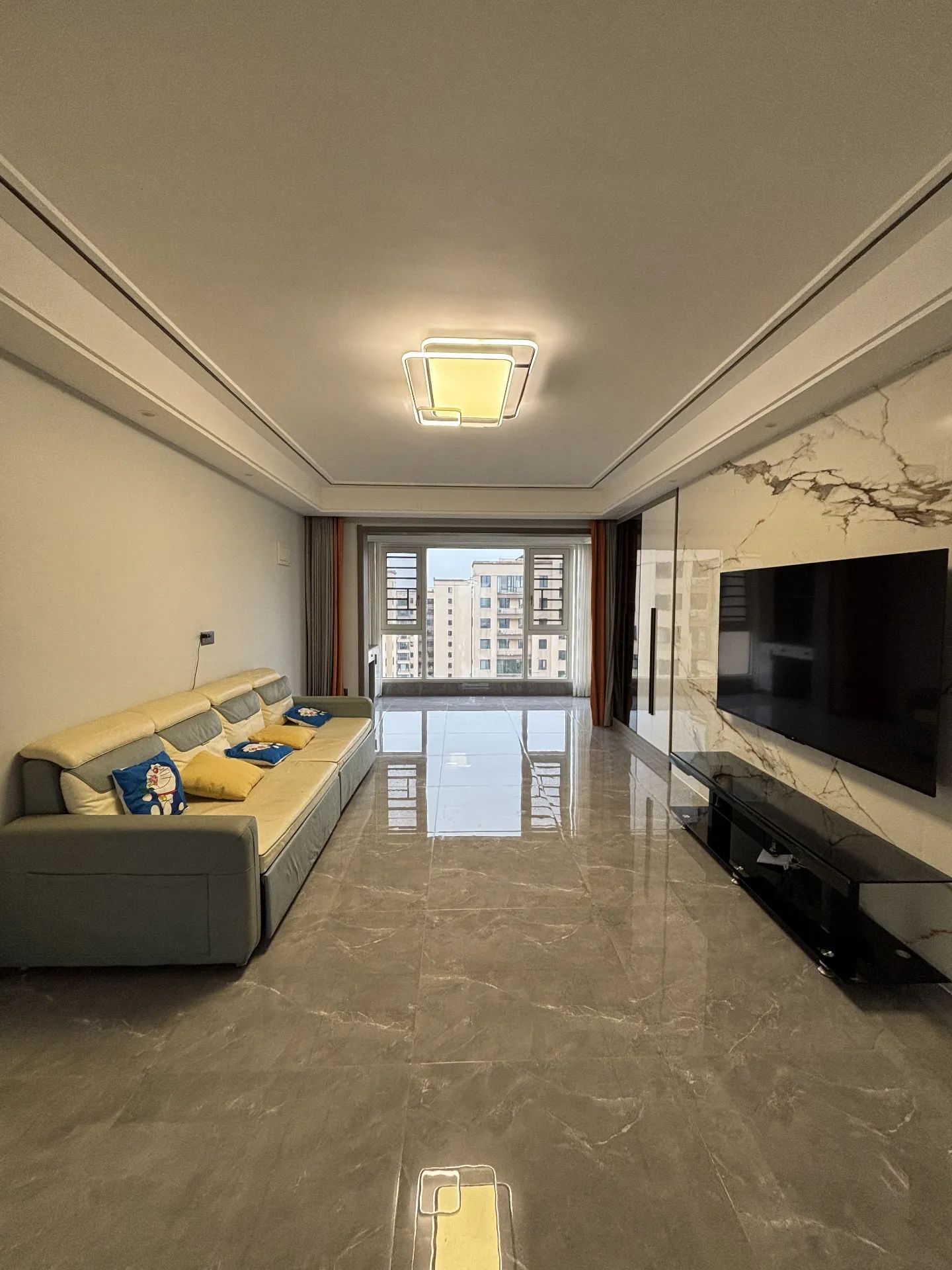 城南，荣怀，精装两房，小高层，中间好楼层，证满二