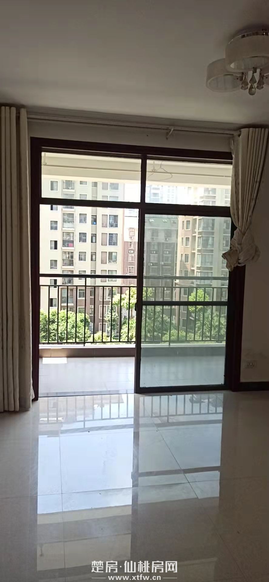 金诚花园 2室2厅1卫 精装房出租