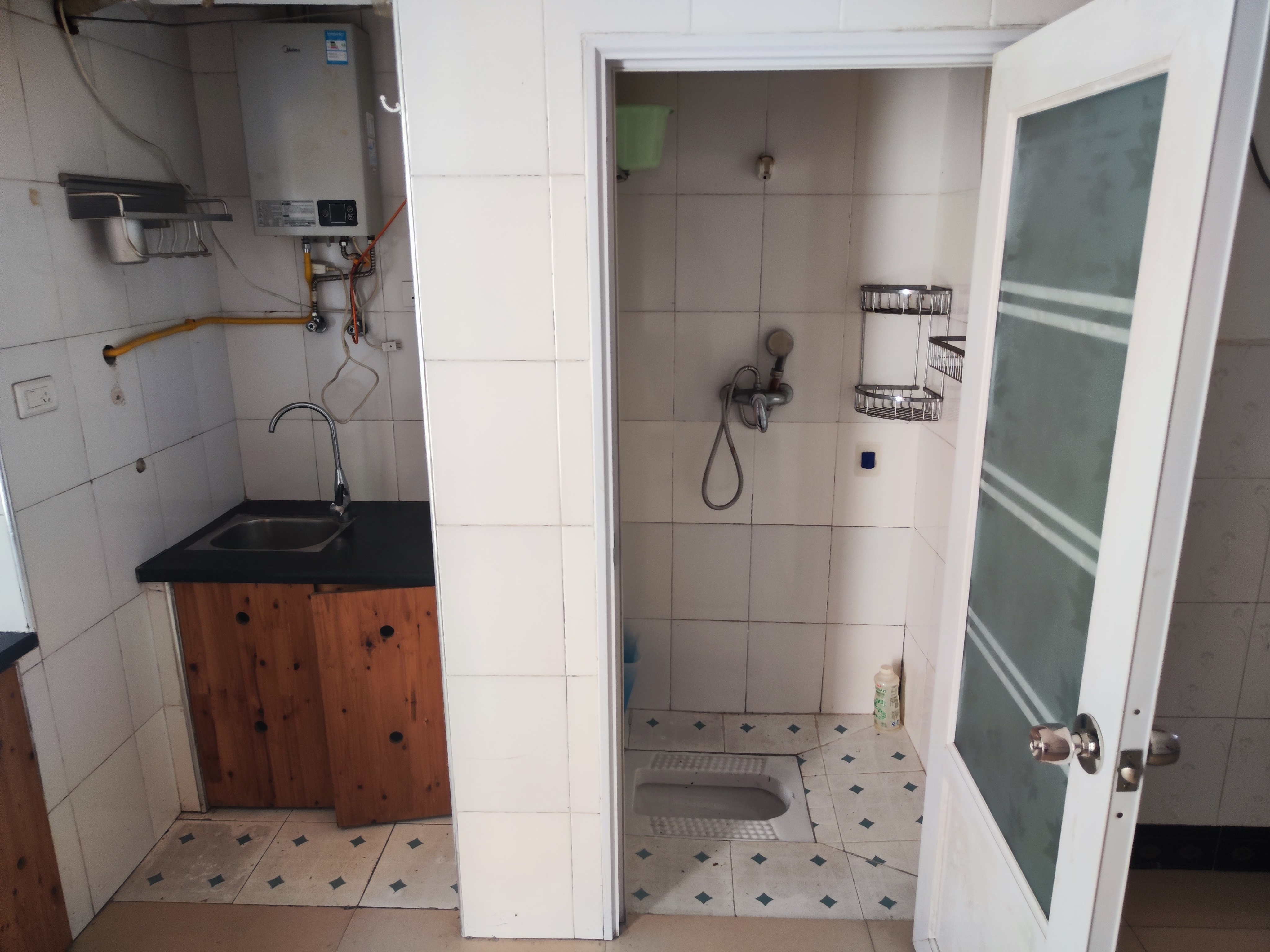 人社局宿舍有院子好停车看房方便证件满5