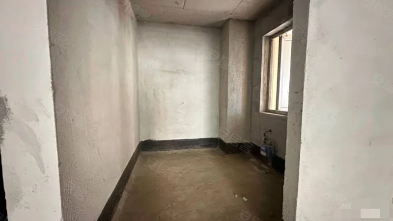 急售，城南，南国明珠，大三房，电梯好楼层，证满二，诚心出售