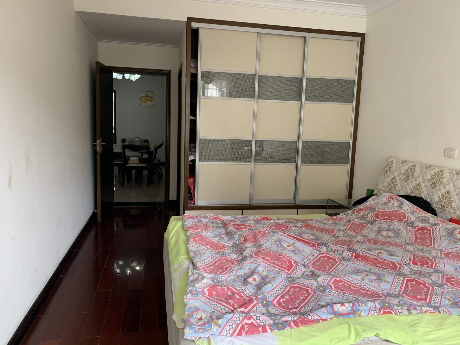 老三中附近粮仪小区证未下大户型急售