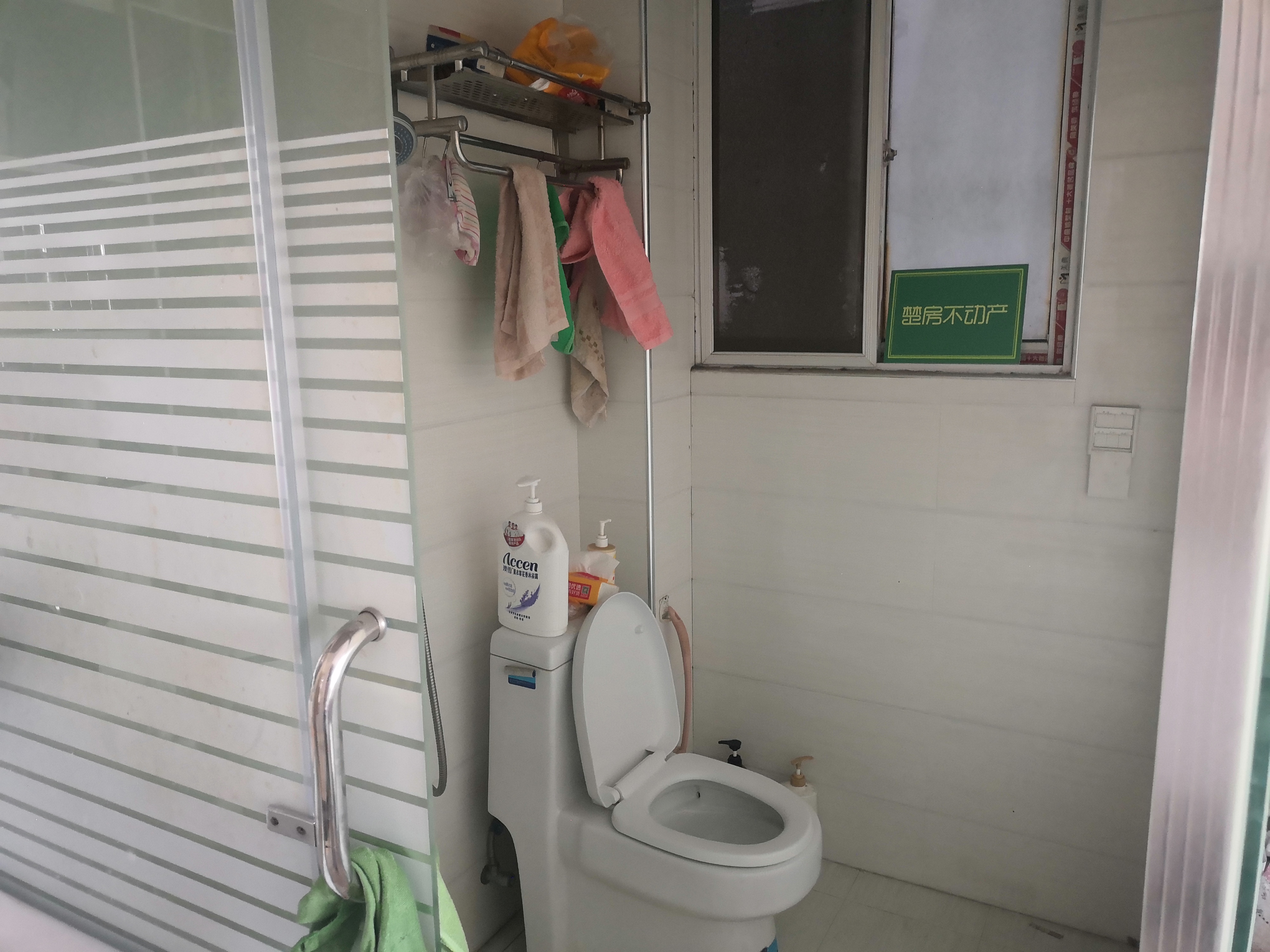 汉江路义星花园带装修三室两厅两卫阳台视野好