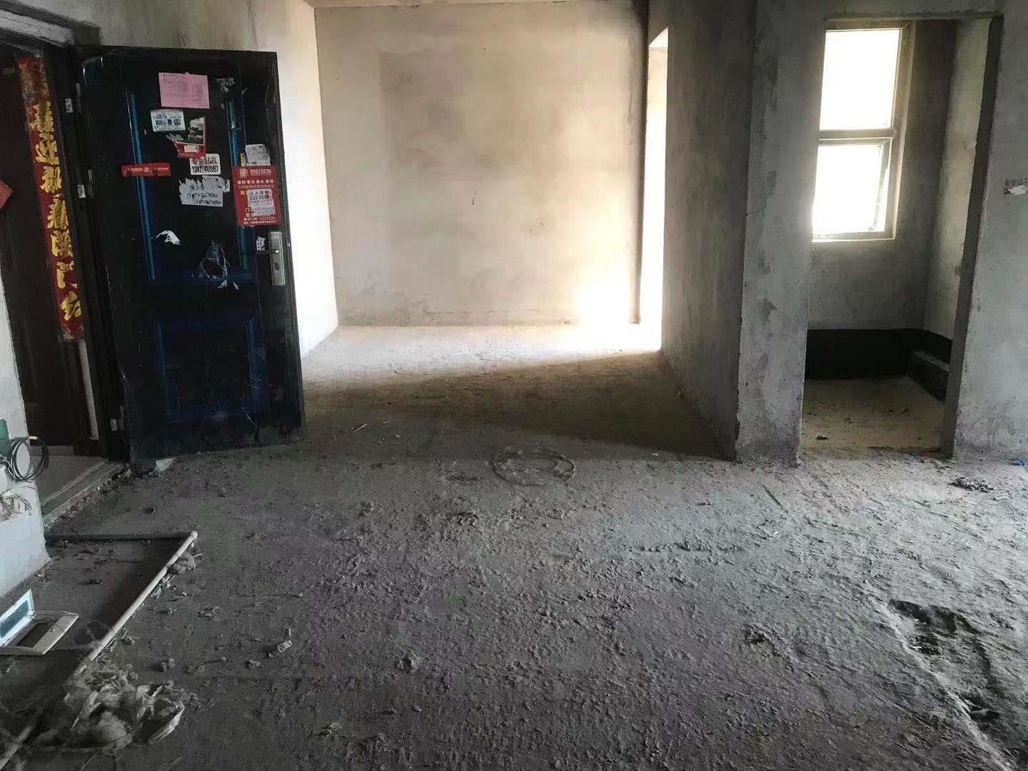 元泰未来城 房东忍痛甩卖 好楼层 小区环境优雅 诚意出售！