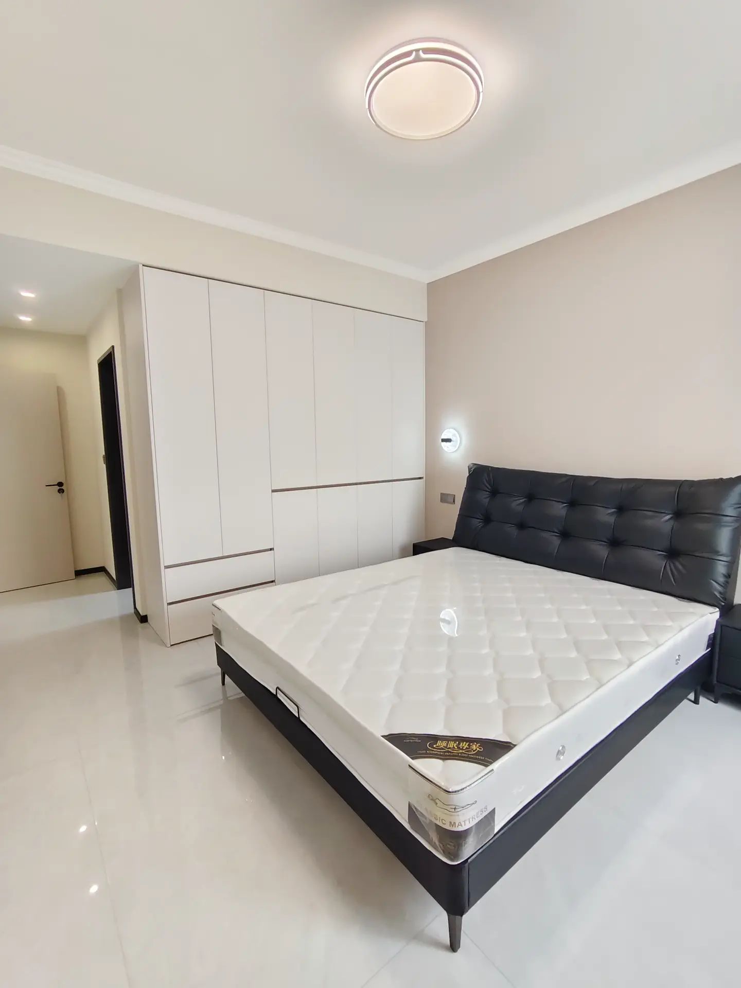 城南，元泰C区，精装三房，好楼层21楼，满五，诚心出售