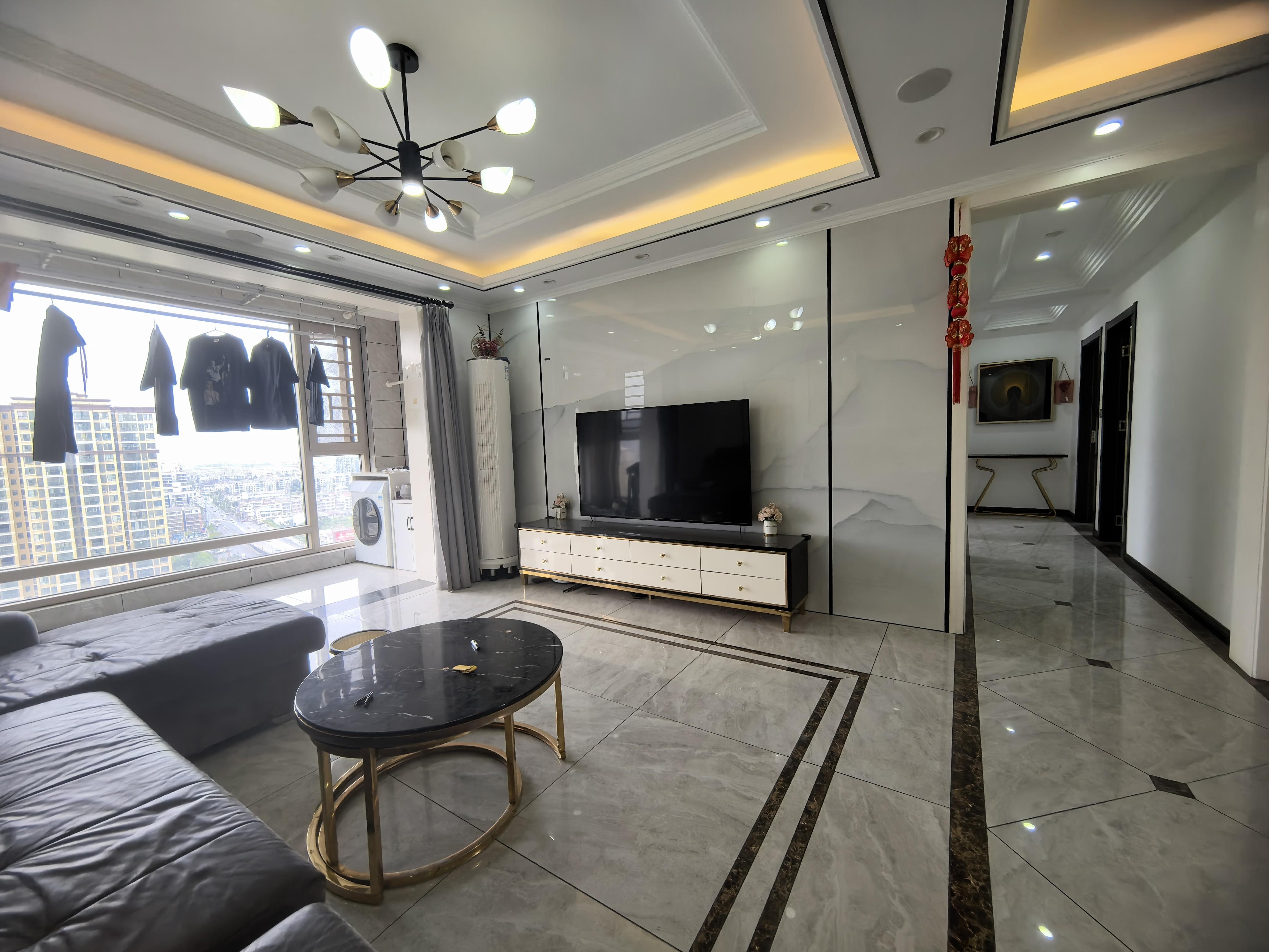 新城壹号3室2厅2卫精装修保养完好优价出售