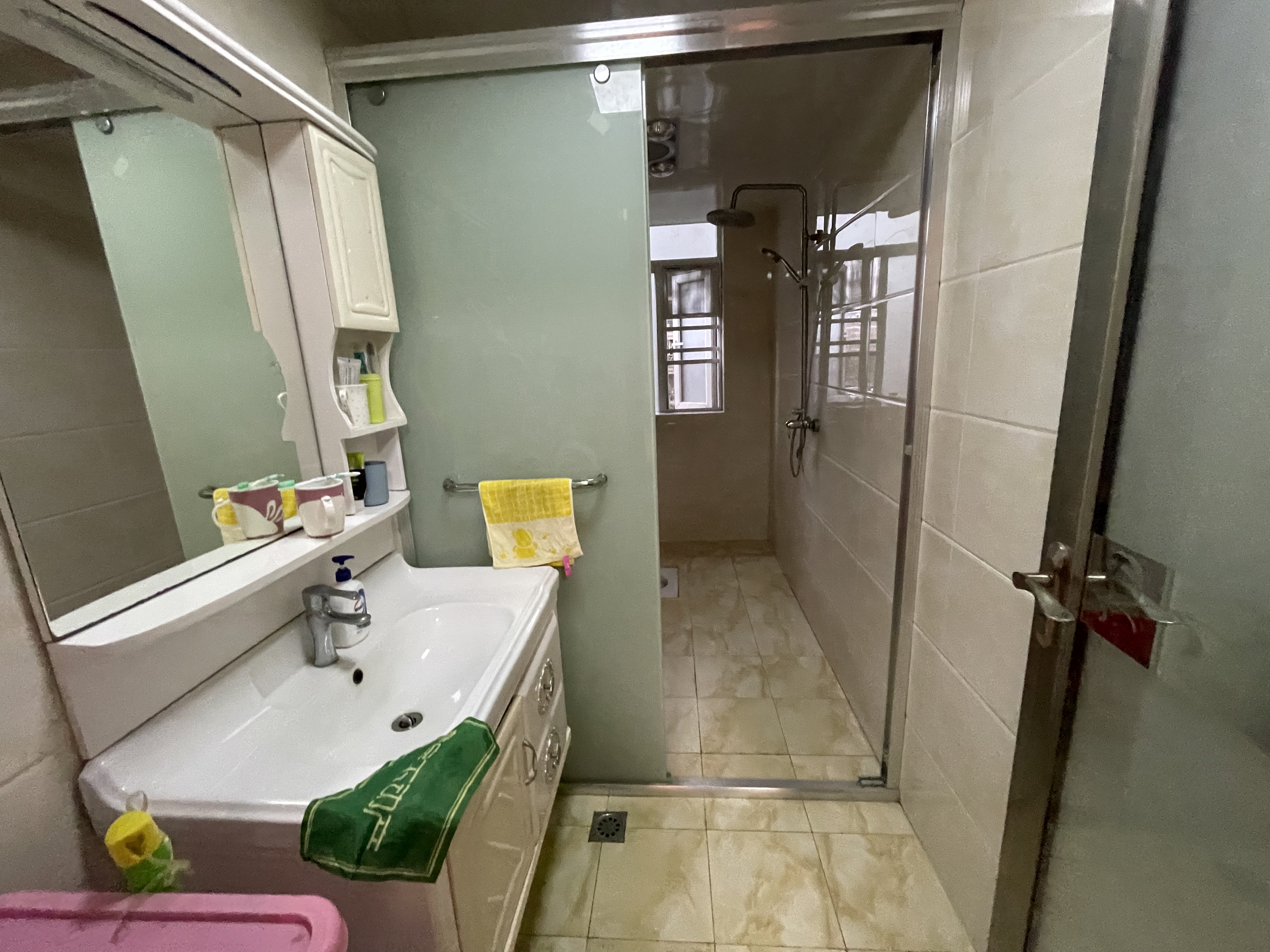 森林国际.精装三房.双卫生间.拎包入住.看房方便.小区环境好