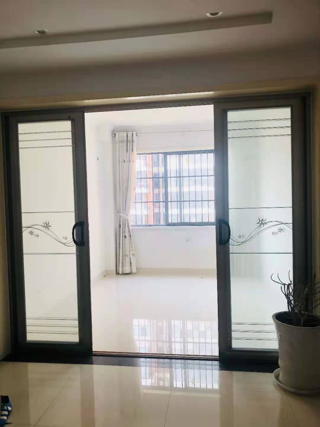 金域城邦中间楼层东边户四房满二