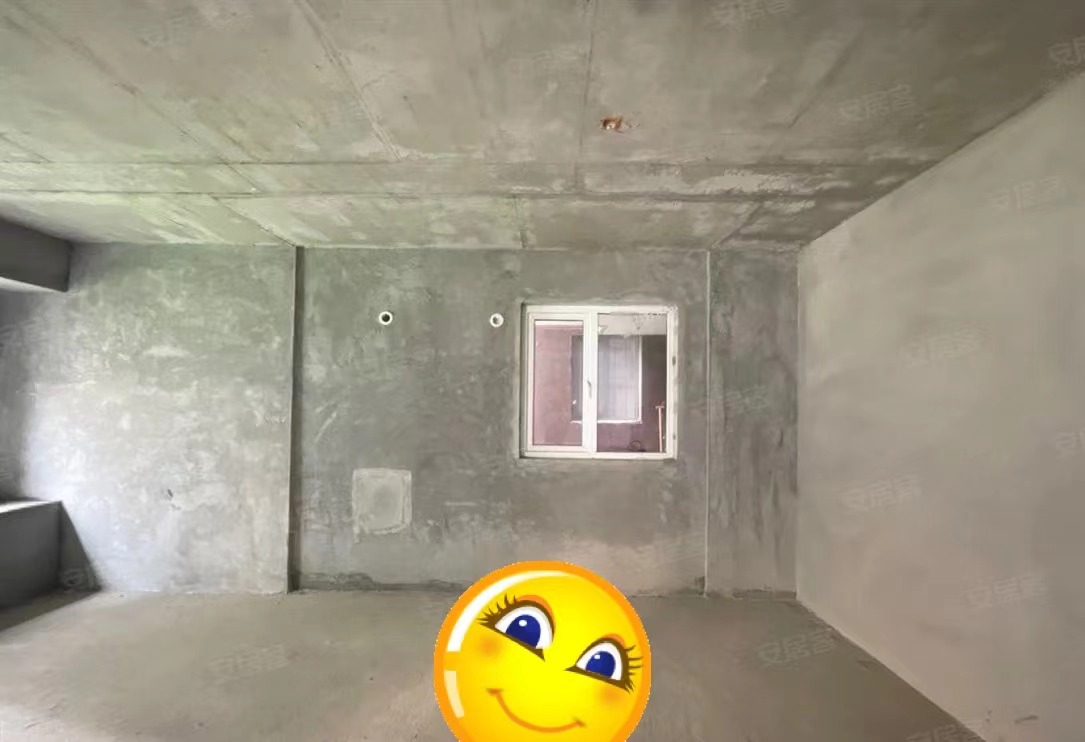 67，满庭春小三房，自带庭院，南北通透，业主亏本出