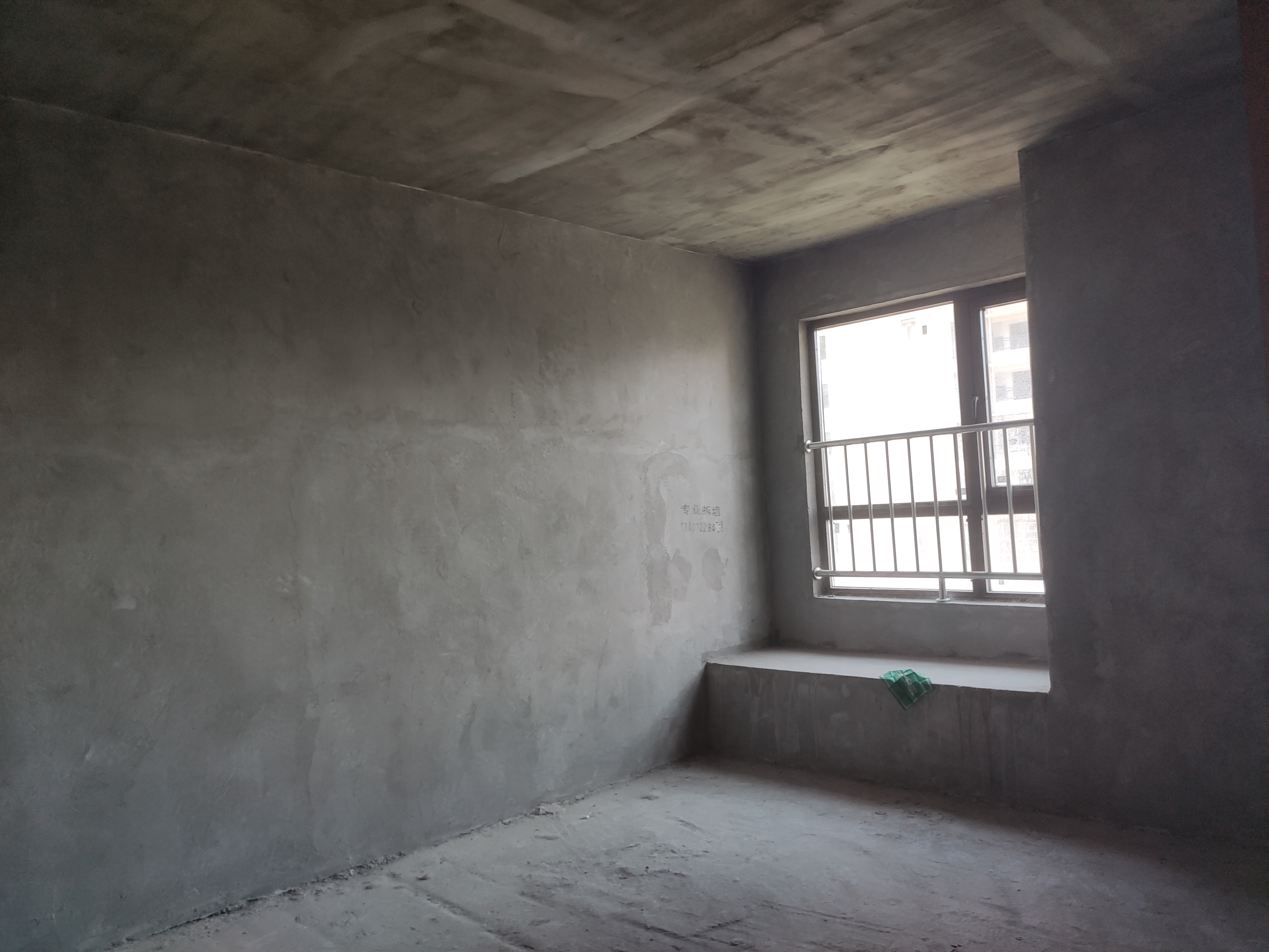 领秀城人车分流品质小区毛坯三房带车位满二中间楼层房东诚意出售