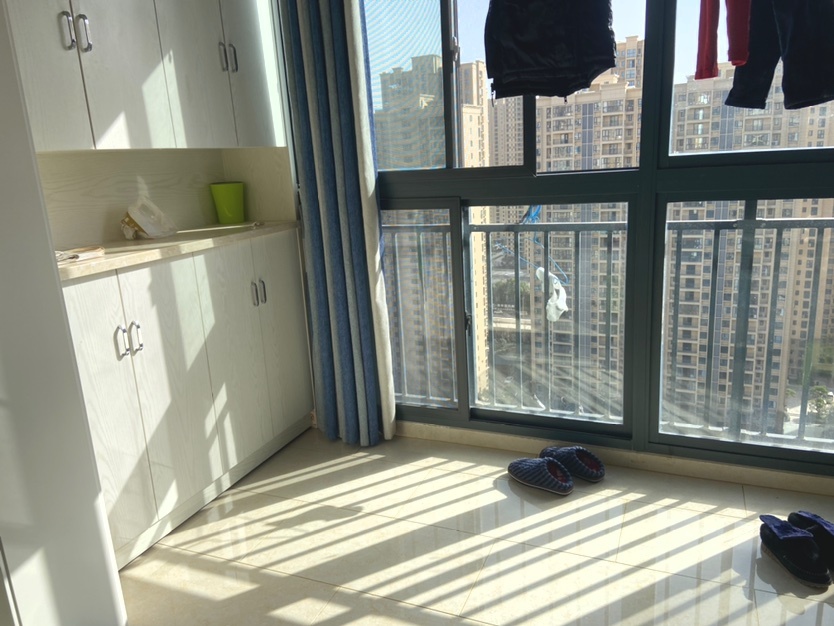 森林国际城3室2厅精装修家具家电全配拎包即住优价出租