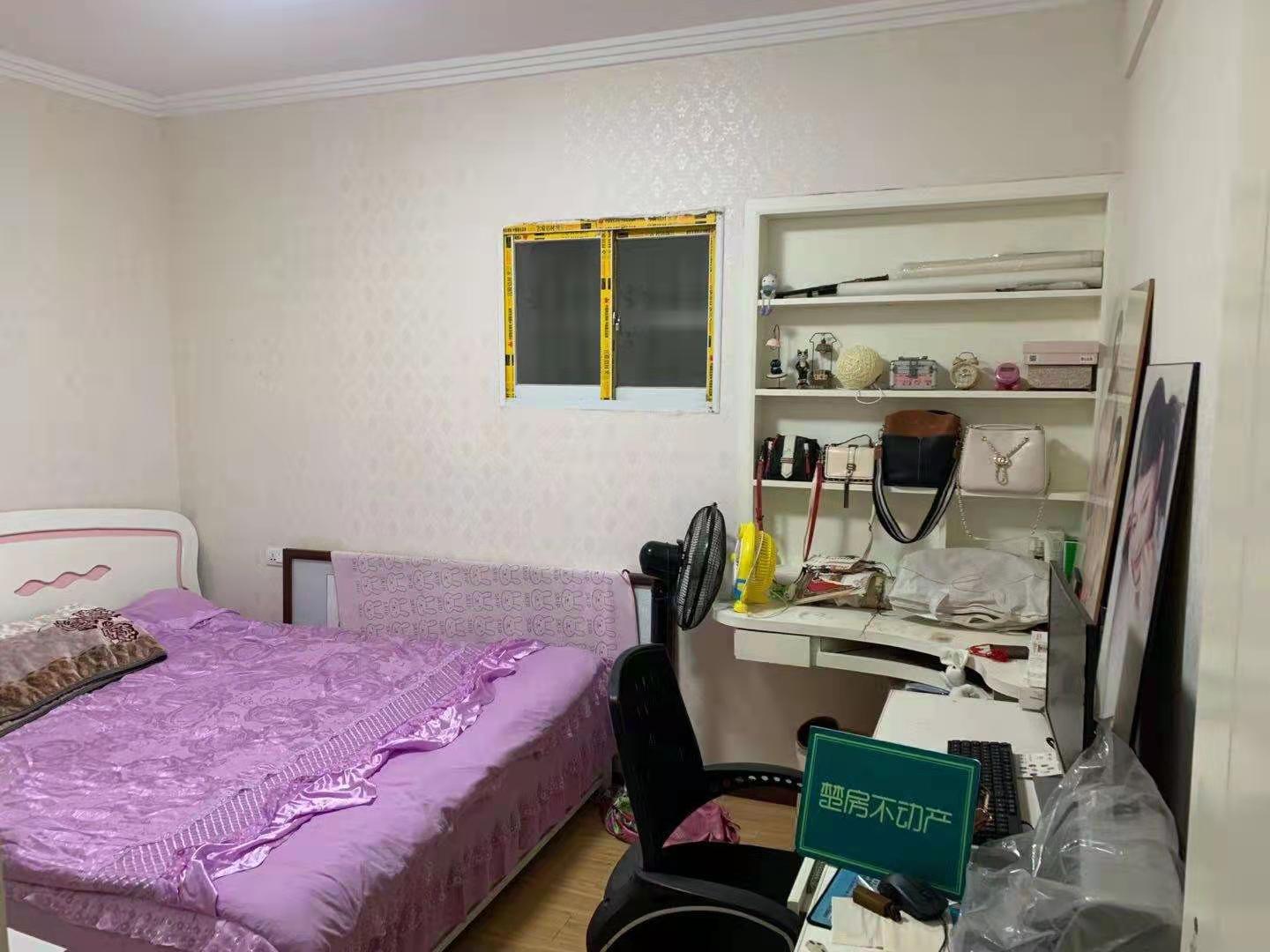 大兴公寓两室一厅精装，电梯好楼层诚意出售！