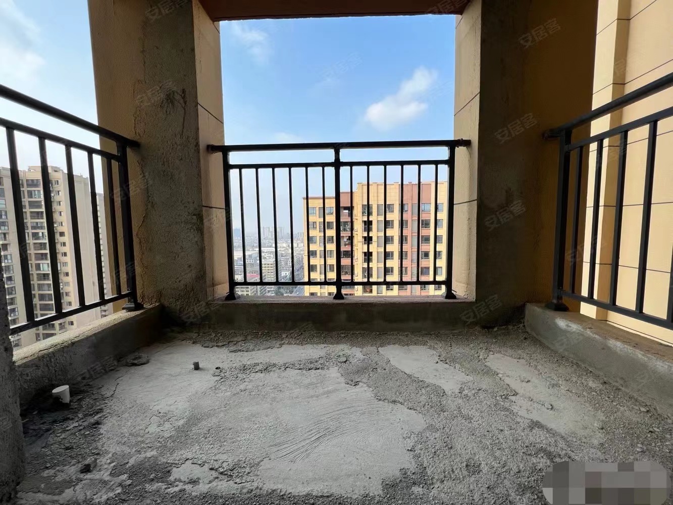 93，捡漏捡漏，沔阳悦府，单价4980，证满二，送车位，南北通透，双阳台，三面采光