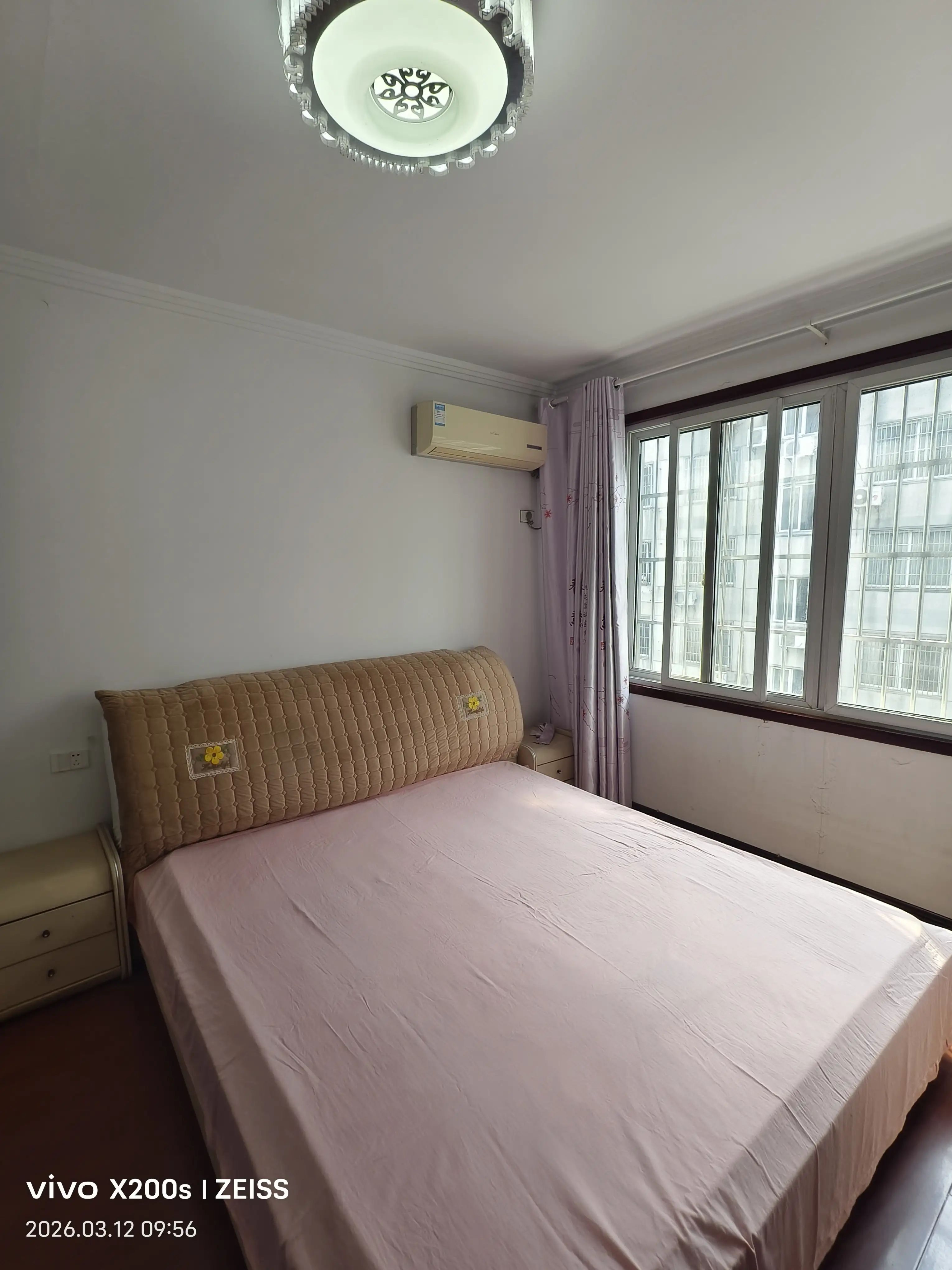 亏本捡漏，实小旁，步梯中间楼层，精装三房，证满二，诚心出售