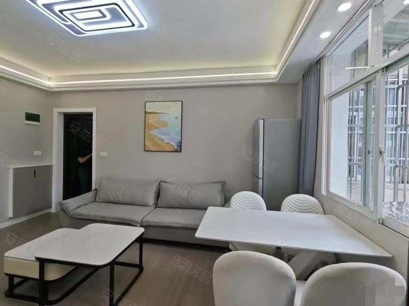 151，捡漏！大洪小区，步梯三楼，全新装修三房，老三中，三房朝南