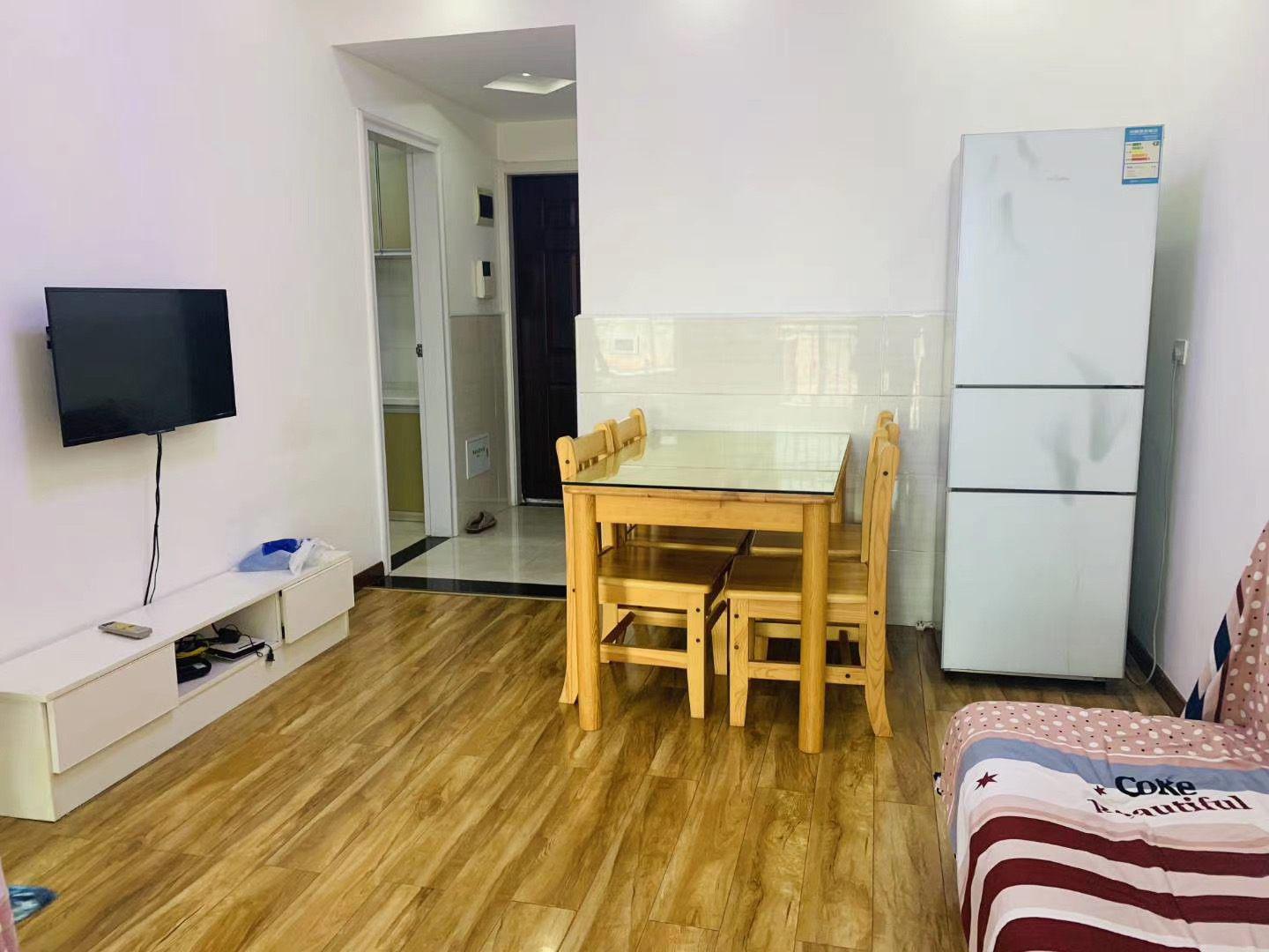 上苑一品一中正对面精装2房下楼就上学节约学习时间