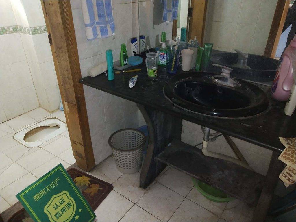 老城区西桥华宝芙蓉花园三房楼层好地理位置优越好房看房方便