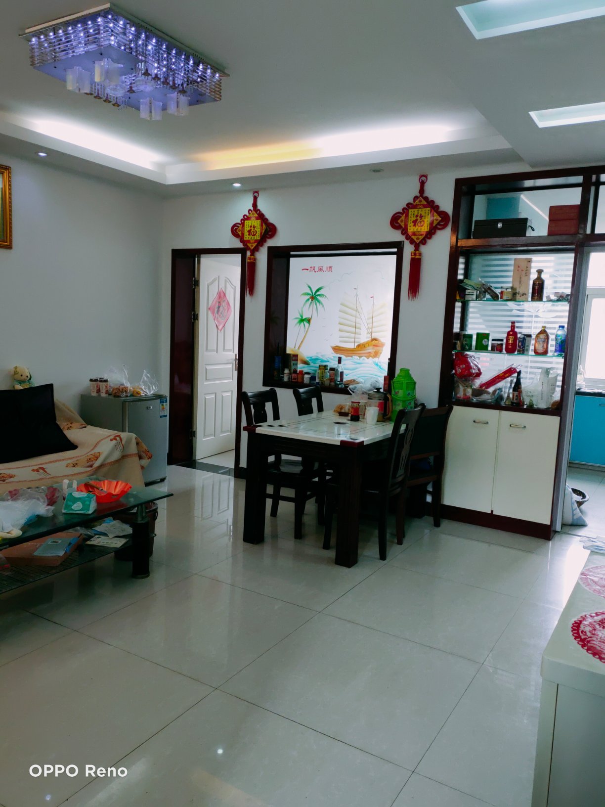 房屋装修新呈舒适，南北朝向，价低。拎包即住