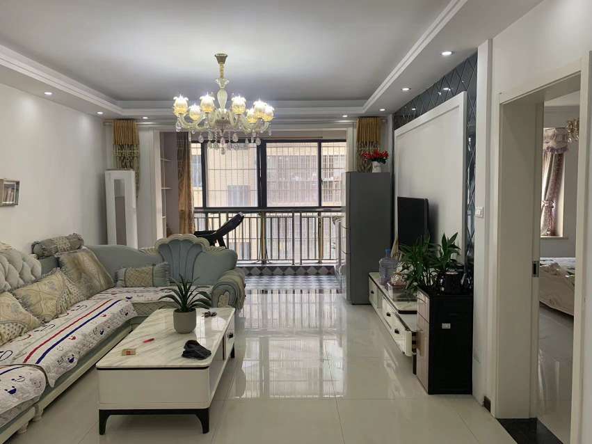 老城区临江雅苑三房两卫