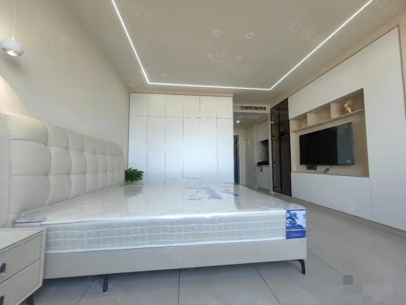 162，业主急售，纽芬兰附近，电梯11楼，全新装修一天未住，手付万把块钱，证满二，全屋品牌