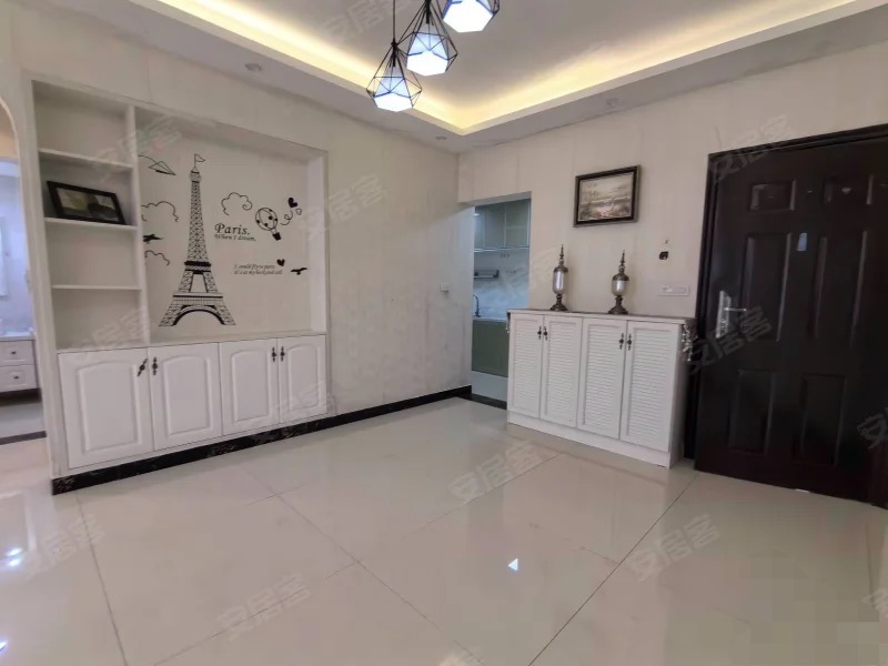 430，捡漏，福星城，精装修大两房，双阳台，单价3700，急售，拎包入住，证满二