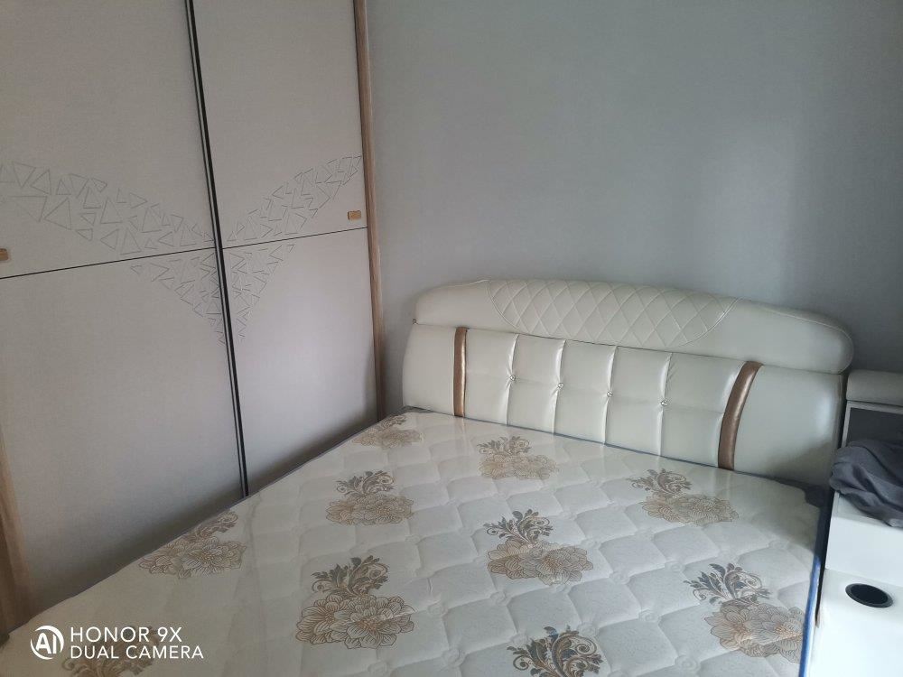 满庭春全新精装大2房未住过现诚心出售证满两年可贷款