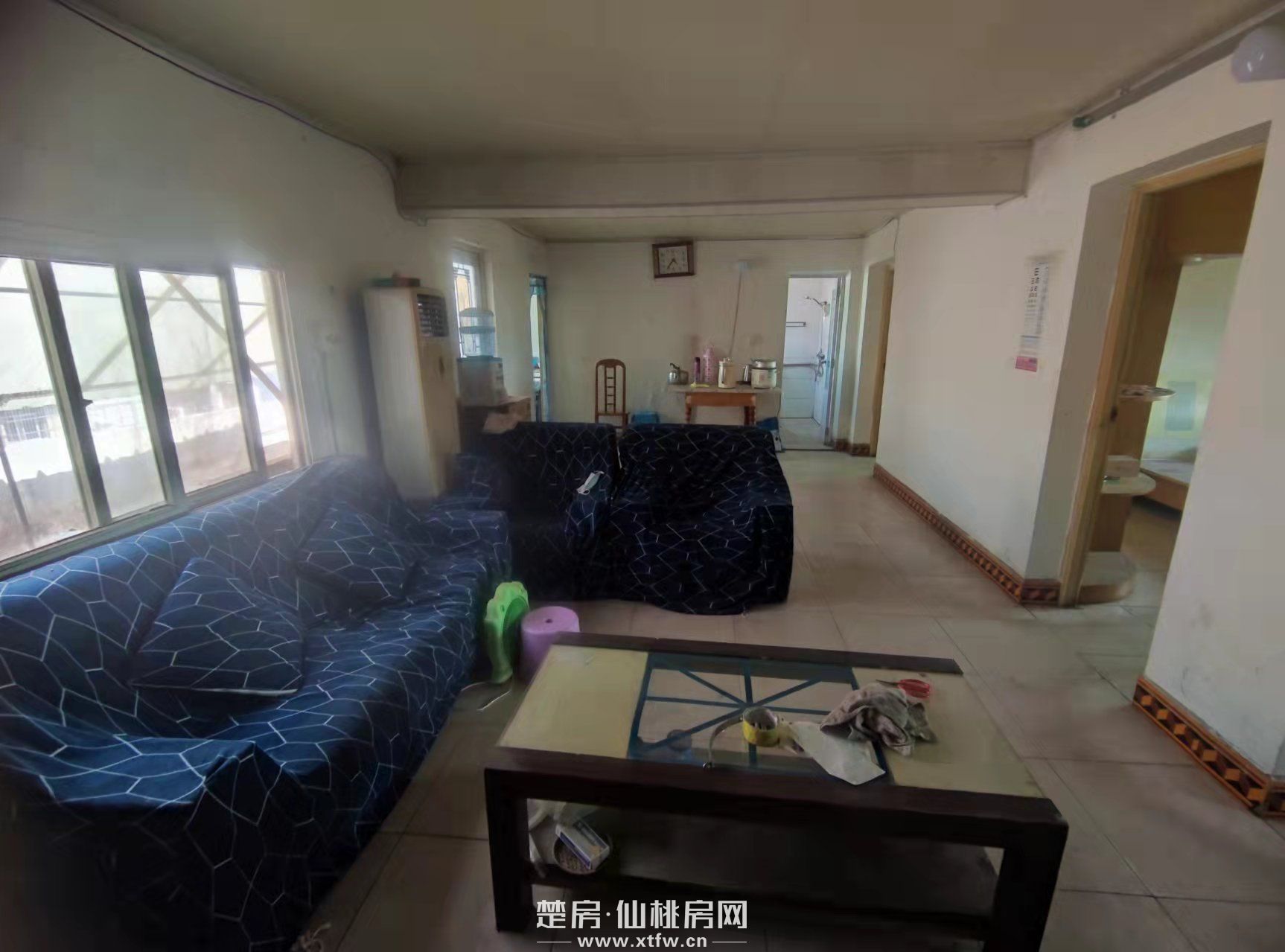 何李路100平20.5万有证天然气空调热水器洗衣机冰箱齐全